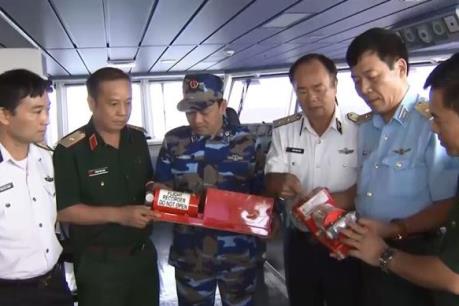 Tim mới nhất vụ máy bay CASA-212: Tìm thấy thêm hai thi thể thành viên phi hành đoàn