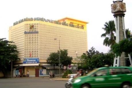Khởi tố, bắt tạm giam Trưởng phòng Tín dụng doanh nghiệp, Agribank Cần Thơ