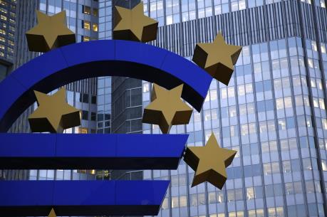 ECB sẽ không vội nới lỏng chính sách tiền tệ