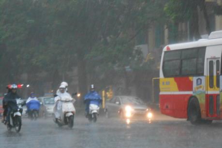 Dự báo thời tiết 4/7: Mưa to vẫn tiếp diễn ở khu vực Bắc Bộ