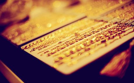 Giá vàng hôm nay 8/7 tiếp tục lao dốc