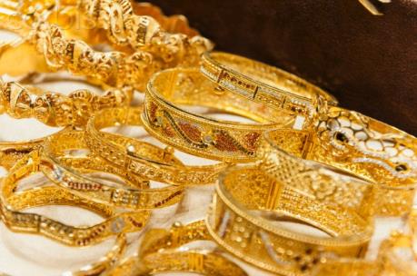 Giá vàng giảm do đồng USD ổn định