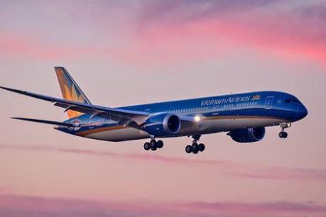 Thêm trường hợp máy bay Vietnam Airlines bị chiếu laser vào buồng lái
