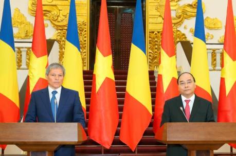 Tuyên bố chung giữa Thủ tướng Nguyễn Xuân Phúc và Thủ tướng Rumani
