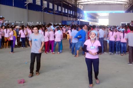 Công nhân Công ty dệt may Panko trở lại làm việc