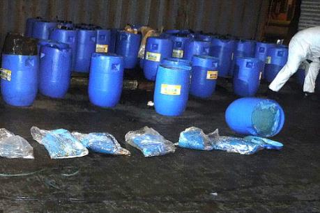 Mexico thu giữ 13 tấn cocaine trộn lẫn trong tương ớt