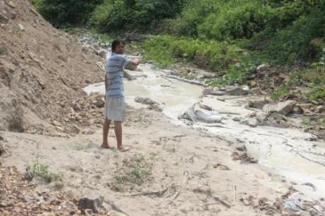 Vụ "đầu độc" sông Cẩm Đàn: Yêu cầu Tập đoàn Á Cường dừng hoạt động sản xuất