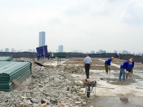 Dỡ phần sai phạm toà nhà 8B Lê Trực: Có hoàn thành đúng tiến độ cam kết?