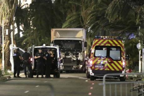 Vụ tấn công khủng bố tại Pháp: Cả thế giới đoàn kết với nước Pháp