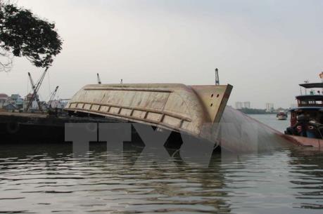 Tàu chở dầu bị chìm tại vùng biển Cô Tô