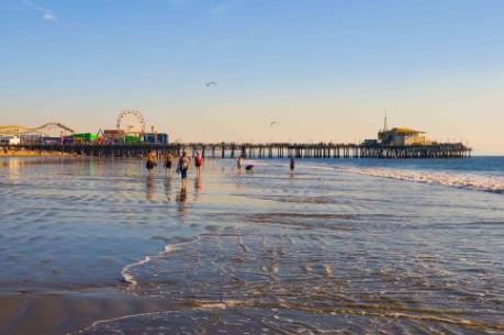 Đóng cửa các bãi biển ở Los Angeles do sự cố tràn nước thải