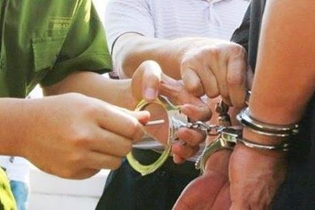 Bắt 3 thanh tra giao thông nhận hàng tỷ đồng tiền "bảo kê"