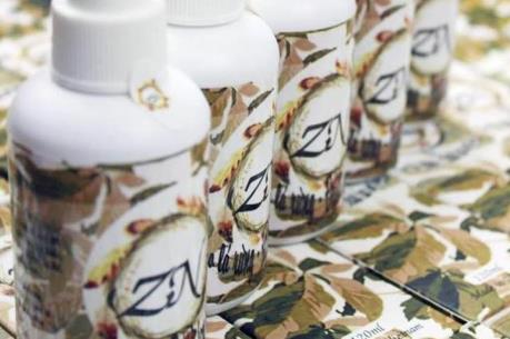 Bình Phước: Đình chỉ lưu hành sản phẩm mỹ phẩm "Cao lá rừng ZN"