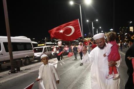 Fitch hạ mức tín nhiệm, Thổ Nhĩ Kỳ đối mặt với lãi suất đi vay cao hơn 