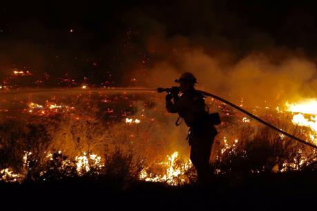 Cháy rừng bùng lên tại bang California của Mỹ