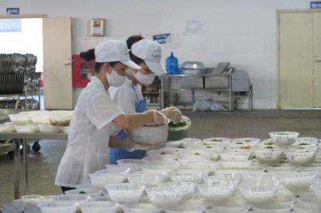 Bình Phước đình chỉ công ty hai lần liên tiếp khiến công nhân ngộ độc