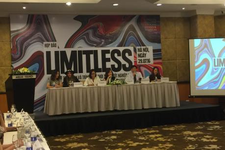 Triển lãm và trình diễn thời trang tốt nghiệp năm 2015