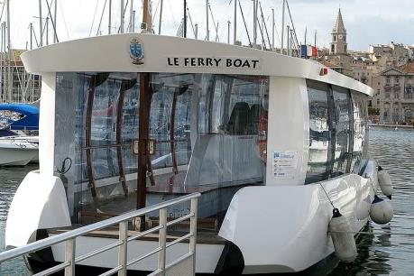 Pháp sơ tán một phà chở khách ở cảng Marseille sau vụ nổ