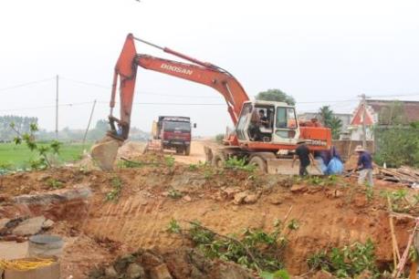 Dân khổ vì dự án thi công chậm tiến độ