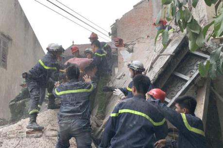 Vụ sập nhà tại phố cổ Hà Nội: Nạn nhân cuối cùng đã tử vong