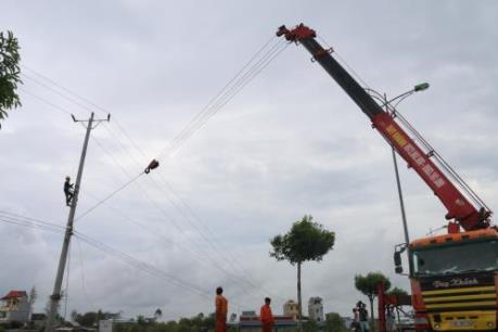 Cột điện đổ sau bão số 1: Điện lực miền Bắc lên tiếng