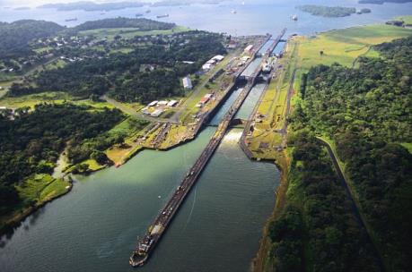 Kênh đào Panama đón tàu có sức chở hàng hóa lớn kỷ lục  VnExpress Kinh  doanh