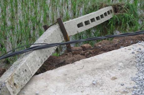 Hải Dương khẩn trương khắc phục sự cố lưới điện sau lốc xoáy