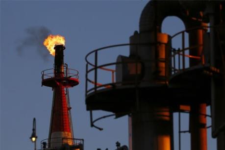 Giá dầu châu Á ngày 8/8 tăng nhẹ