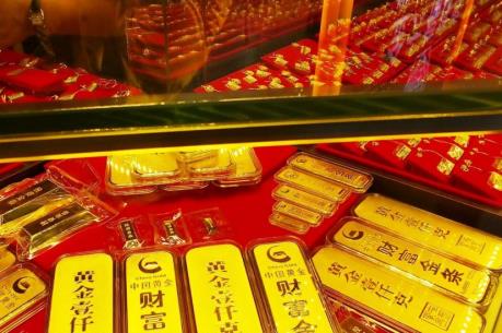 Giá vàng châu Á ngày 8/8 tiếp tục giảm