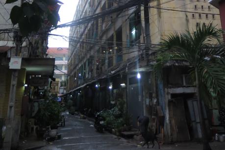 Kiến nghị cấp quận, huyện được ủy quyền cải tạo, xây mới chung cư cũ hư hỏng nặng