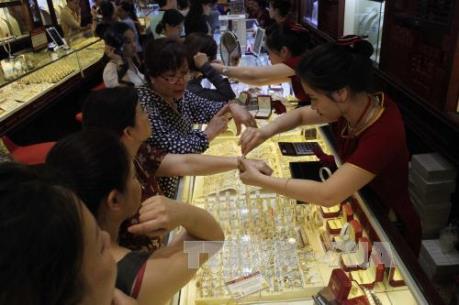 Giá vàng trong nước chiều 9/8 lại giảm