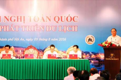Thủ tướng Nguyễn Xuân Phúc: Quyết tâm đưa du lịch trở thành ngành kinh tế mũi nhọn