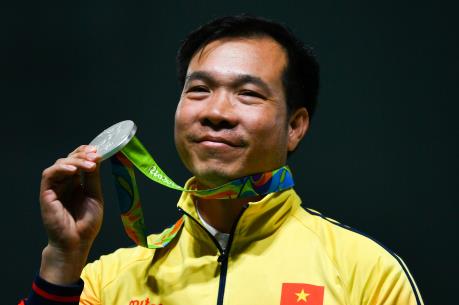 OLYMPIC 2016: Hoàng Xuân Vinh giành Huy chương Bạc 50m súng ngắn bắn chậm
