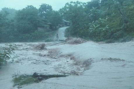 Tìm thấy thi thể 2 nạn nhân bị lũ cuốn trôi ở Hòa Bình