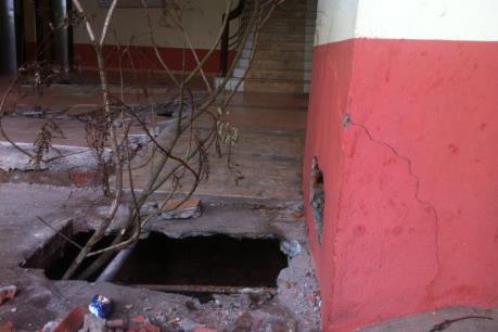 Sập nền sàn nhà chung cư ở Hà Nội: Người dân không khỏi lo lắng