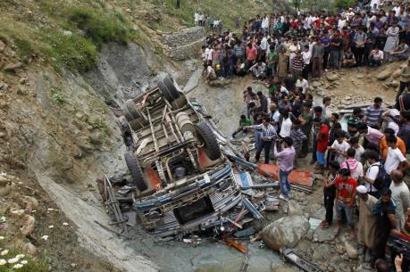 Pakistan: Hơn 70 người thương vong do tai nạn xe bus