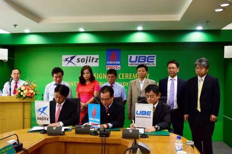 PVFCCo ký bản ghi nhớ nghiên cứu tiền khả thi dự án Nhà máy Amoniac với Nhật Bản