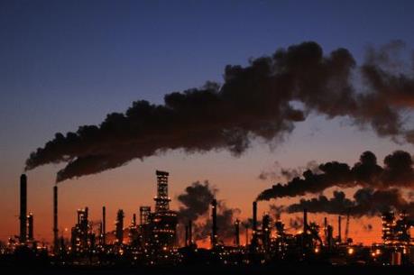 Bất ổn chính trị gây tổn thất lớn cho ngành dầu mỏ Nigeria