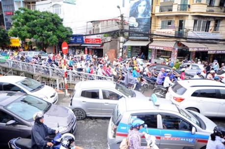 Hà Nội nghiên cứu thí điểm đỗ xe theo ngày chẵn, lẻ