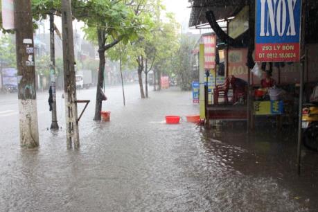 Dự báo thời tiết 3-6 giờ tới: Cảnh báo ngập úng ở các tỉnh Bắc bộ