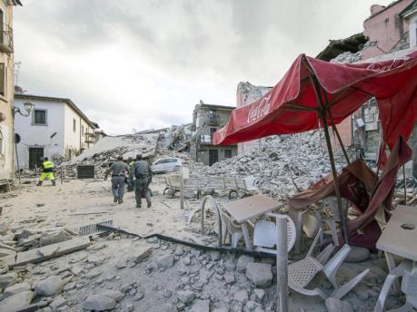 Động đất tại Italy: Ít nhất 120 người thiệt mạng