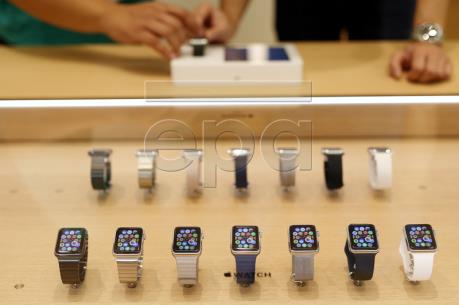 Doanh số bán đồng hồ thông minh toàn cầu quý II giảm 32%