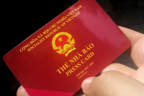 Thu hồi thẻ của 2 nhà báo vi phạm quy định về hoạt động báo chí