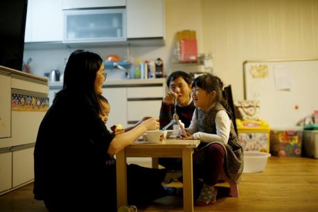 Kinh tế Hàn Quốc trước thách thức nợ hộ gia đình cao kỷ lục