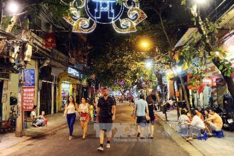 Hà Nội cung cấp bốn tour du lịch đi bộ miễn phí cho du khách