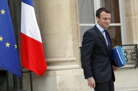 Bộ trưởng Kinh tế Pháp từ chức