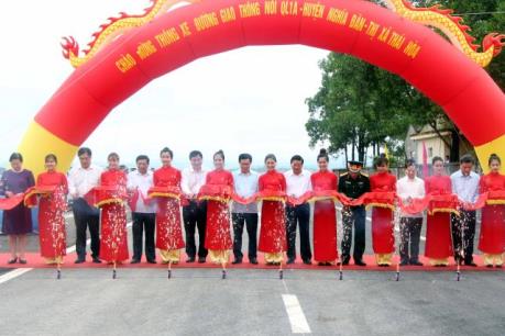 Nghệ An thông xe cầu đường bộ Yên Xuân, bắc qua sông Lam