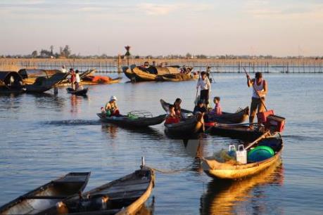 Phát triển kinh tế biển tại Huế-  Bài 1: Hiệu quả từ kết nối giao thông vùng