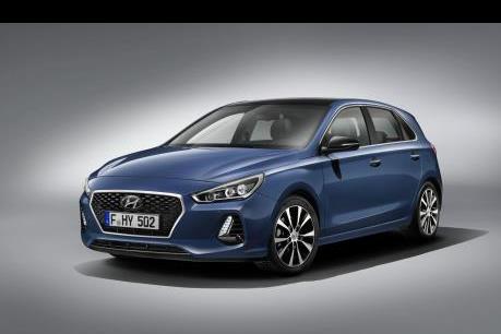 Hyundai i30 thế hệ mới có nhiều thay đổi nội ngoại thất lẫn động cơ