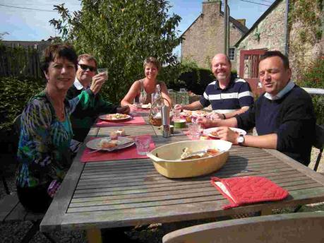 Pháp cắt giảm 1 tỷ euro thuế thu nhập hộ gia đình